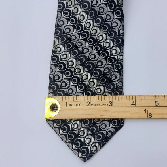 Ted Baker London 100% Imported Silk Men's Neck Tie Hand Tailored USA Black Gray - Picture 4 of 4